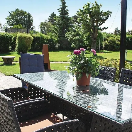 Vakantiehuis Three-bedroom Holiday In