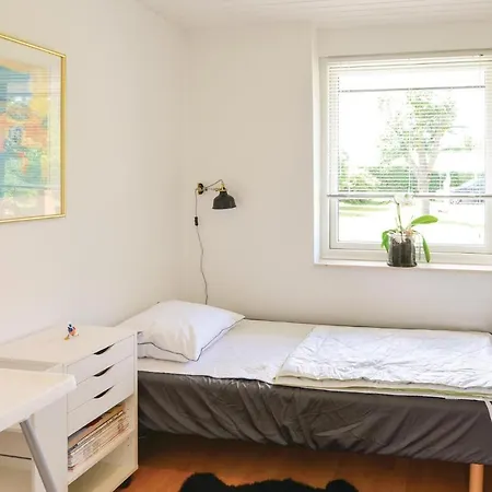 Three-bedroom Holiday In Egå