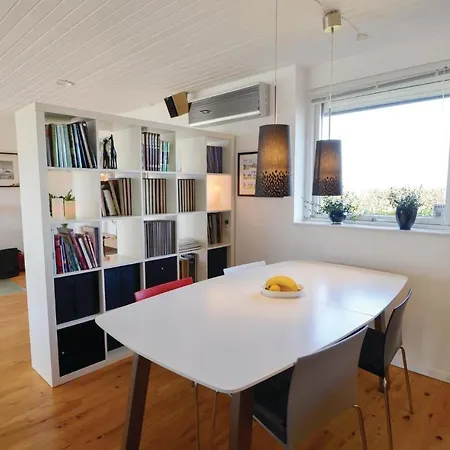 Three-bedroom Holiday In Vakantiehuis